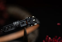 Load image into Gallery viewer, Leather Choker-Day Collar-Baroque
