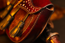Load image into Gallery viewer, Leather Oxblood Sporran
